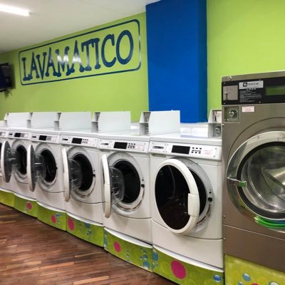 Opinión de Lavanderia Y Lavamatico 1 Opinión Lavandería y Lavamático: ¿Cuál Elegir?